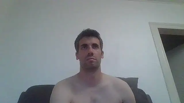 JulioIsHere4you online show from June 5, 9:53 pm
