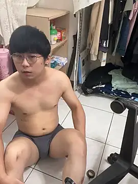 tw boy520 online show from July 11, 7:21 am