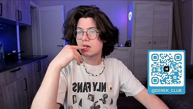 Derek Shameless online show from May 6, 8:31 pm