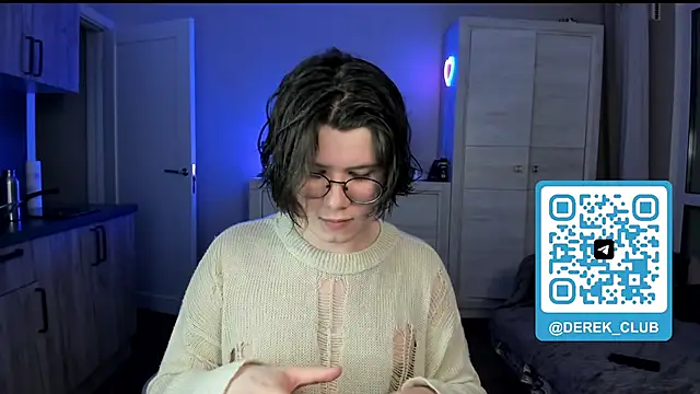 Derek Shameless online show from May 2, 9:28 pm
