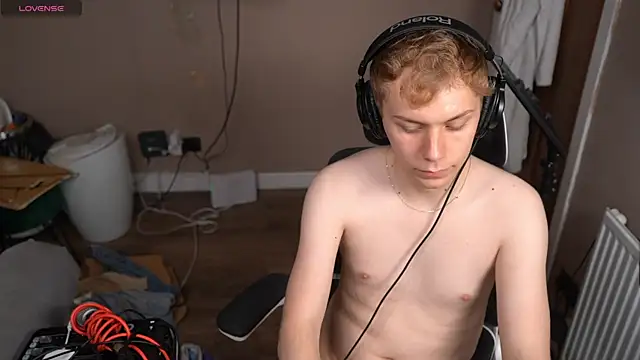 scottishtwink01 online show from July 9, 9:29 pm