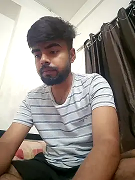 soniriyaa010101 online show from July 17, 6:47 pm