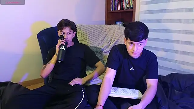 tightncuteass online show from May 12, 3:48 am