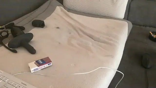 pawelxxxl25 online show from July 9, 3:27 pm