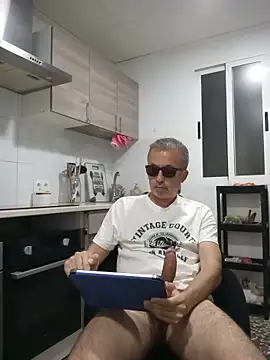 EmilioTaladdro online show from May 19, 8:26 pm