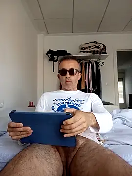 EmilioTaladdro online show from April 29, 6:18 am