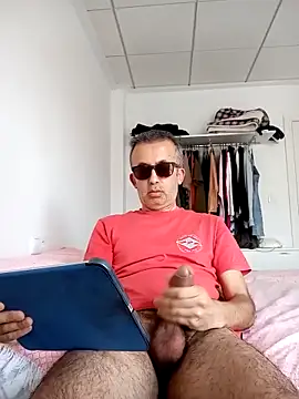 EmilioTaladdro online show from May 6, 3:12 pm