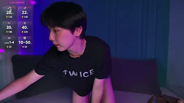 HeejinWang online show from May 12, 4:32 am