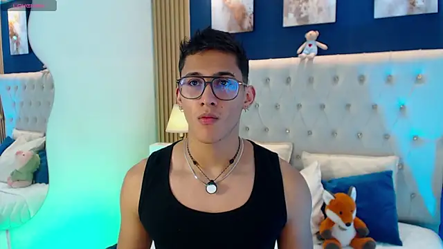 SalvadorFit online show from May 1, 9:06 pm