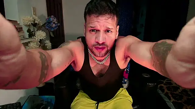 LucasGaeel online show from May 12, 2:53 am