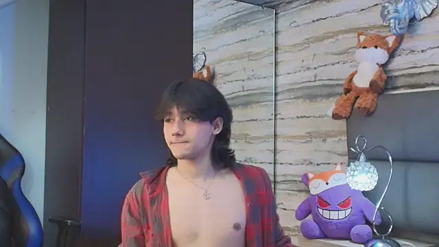 Lovers 21 online show from May 9, 4:24 am