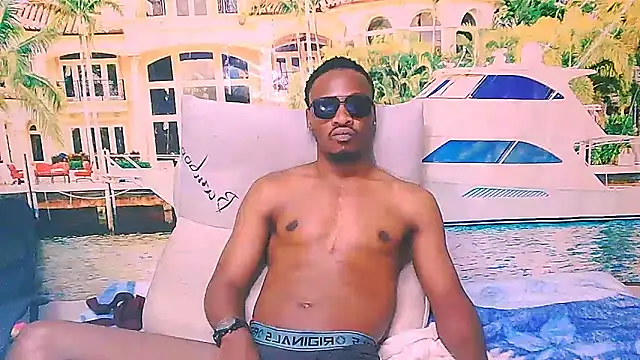 EbonyTiger69 online show from May 7, 10:10 pm