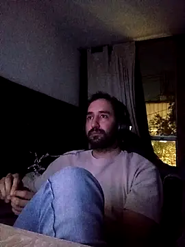 coolfriki online show from May 10, 8:26 am
