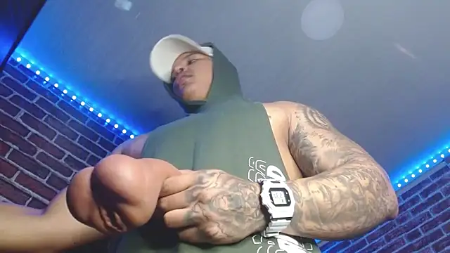 jordan bigcock  online show from May 6, 6:52 pm