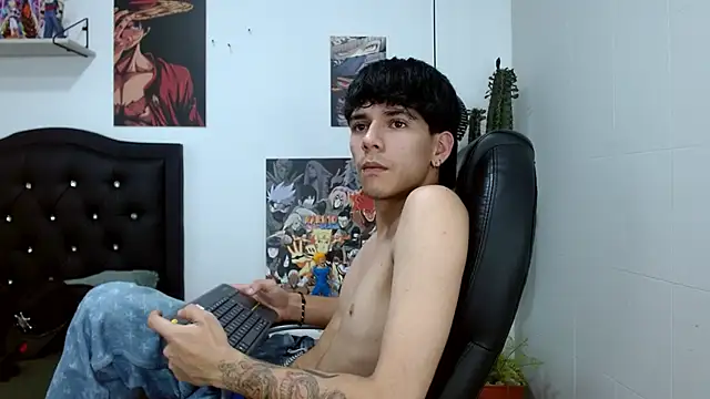 AmethystShadow17 online show from June 21, 9:26 am