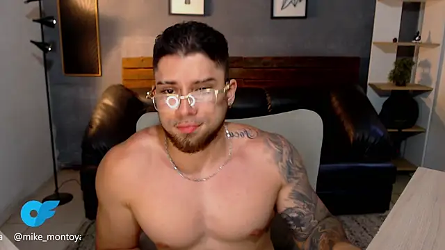 Mike montoya01 online show from July 13, 10:44 pm
