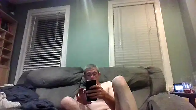 burby79 online show from August 2, 3:16 am
