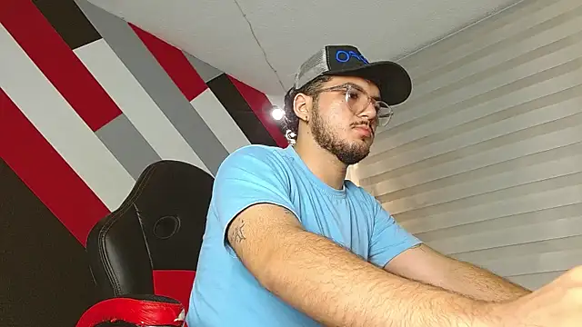 Zac Golden online show from June 8, 11:55 am