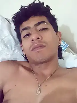 SkinniYamo online show from June 11, 2:53 am