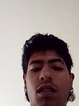 SkinniYamo online show from June 12, 3:43 pm