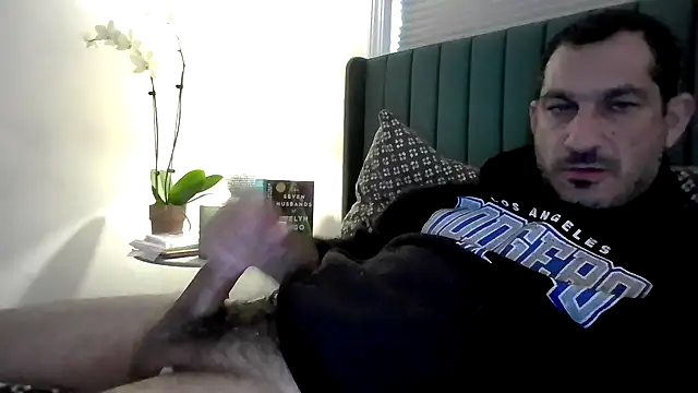 ckraiders84 online show from April 27, 5:52 pm