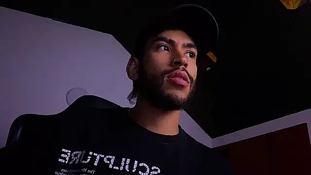 3v1l online show from August 2, 12:21 am