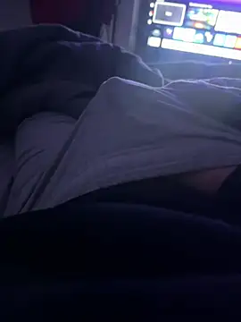 adamblunt59 online show from May 21, 9:52 pm