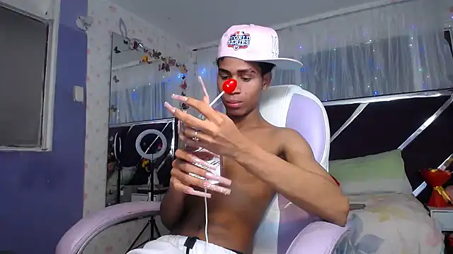 Santy bigcock 01 online show from June 26, 4:09 pm