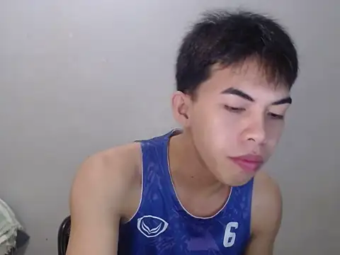 Urhotsilverboy online show from July 15, 5:47 am