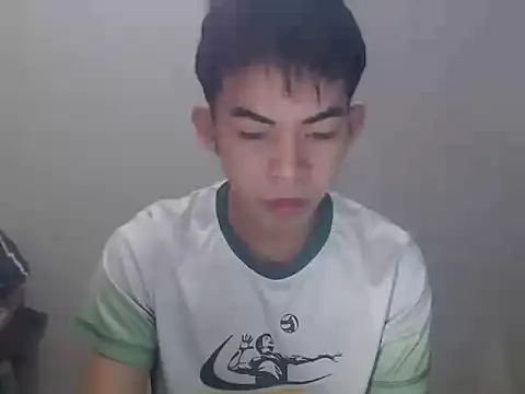 Urhotsilverboy online show from July 10, 3:37 pm