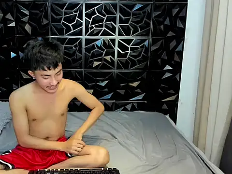Urloverhardcock online show from May 3, 5:32 am