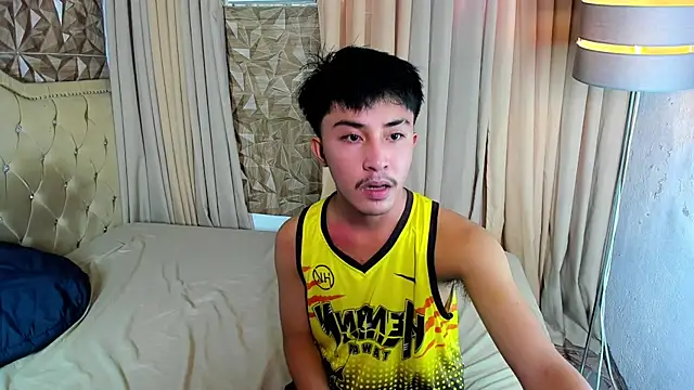 Urloverhardcock online show from May 15, 6:54 am