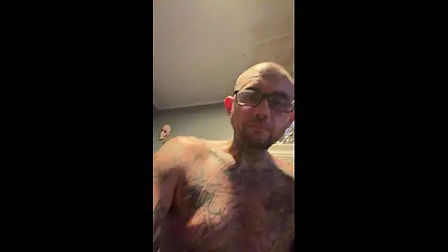 trickydickydaddy online show from May 19, 3:35 am