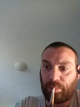 Alessiooo908 online show from May 3, 6:27 am