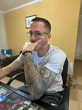 Lucasjandre online show from August 5, 12:21 pm