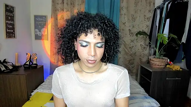 Angel White25 online show from April 28, 1:33 am