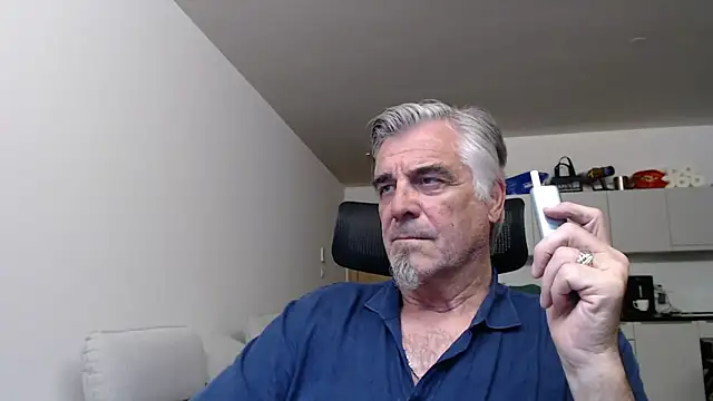 Buidapest online show from May 3, 2:36 am