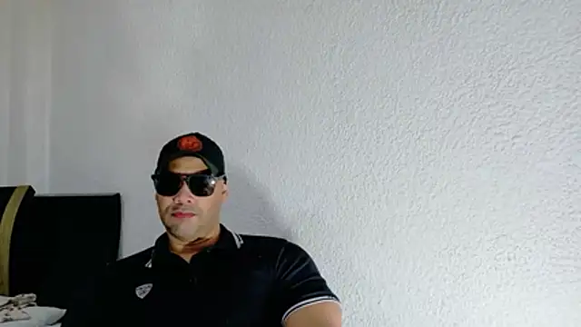 musclehetero online show from August 3, 1:17 pm