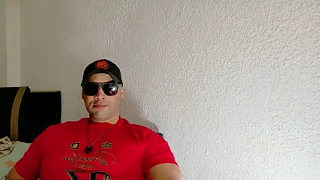 musclehetero online show from August 2, 9:46 pm