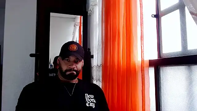 musclehetero online show from July 25, 9:33 pm