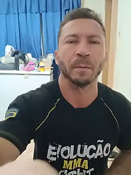 RobertoLuiz84 online show from July 26, 9:55 pm