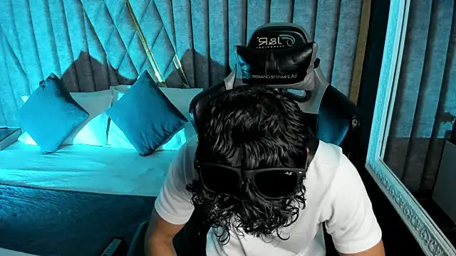 NicolaiKarav online show from July 25, 7:21 pm