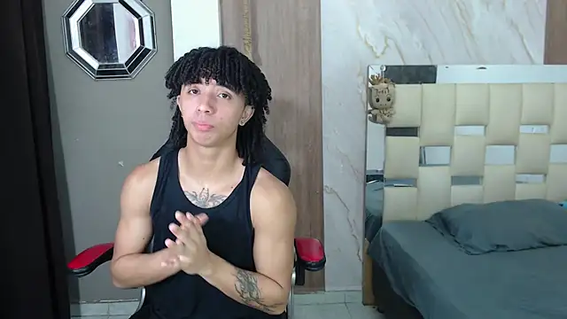 kim curlyy online show from May 12, 1:30 pm