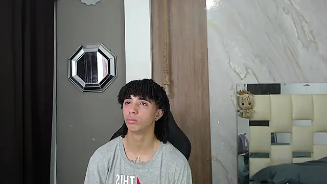 kim curlyy online show from May 9, 2:18 pm