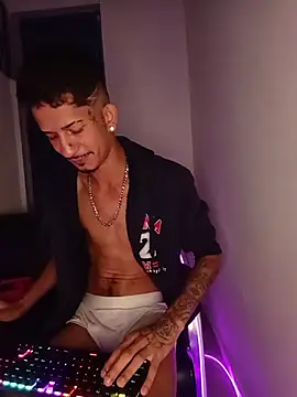 theyllorwillian online show from July 3, 4:07 am