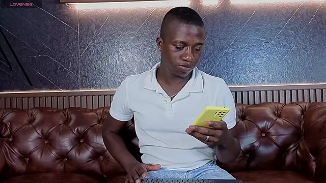 Michaell Cross online show from June 23, 1:48 pm