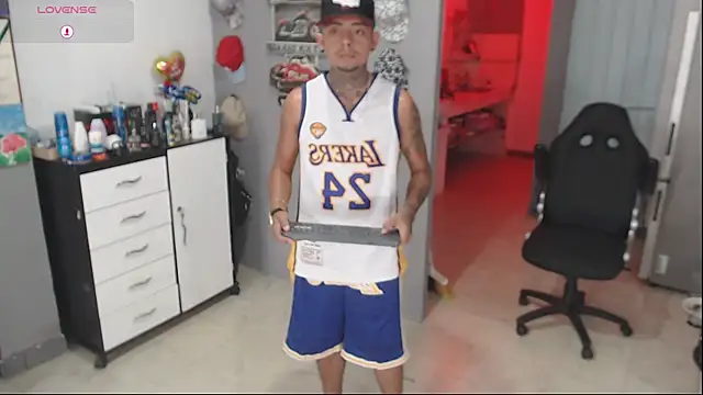 BASTIAN NICOLAS  online show from July 1, 5:57 pm