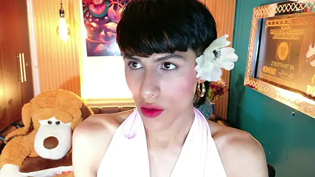 StormLuxX online show from May 11, 2:45 pm