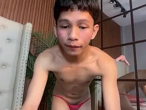 TheBoyAboveYou online show from May 11, 12:23 am