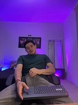 williamsmiiths16 online show from May 15, 10:45 am